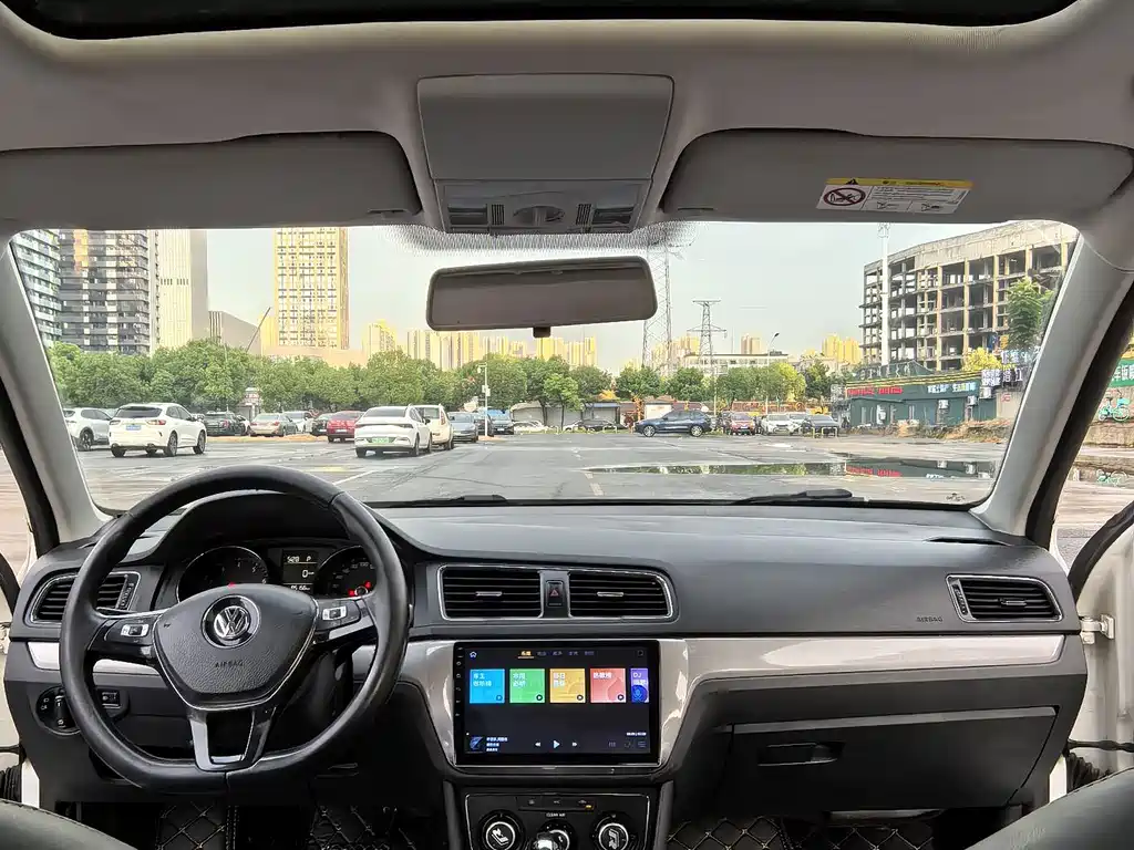 Lavida 2017 1.6L automatic comfort version купить на сайте DeffCars