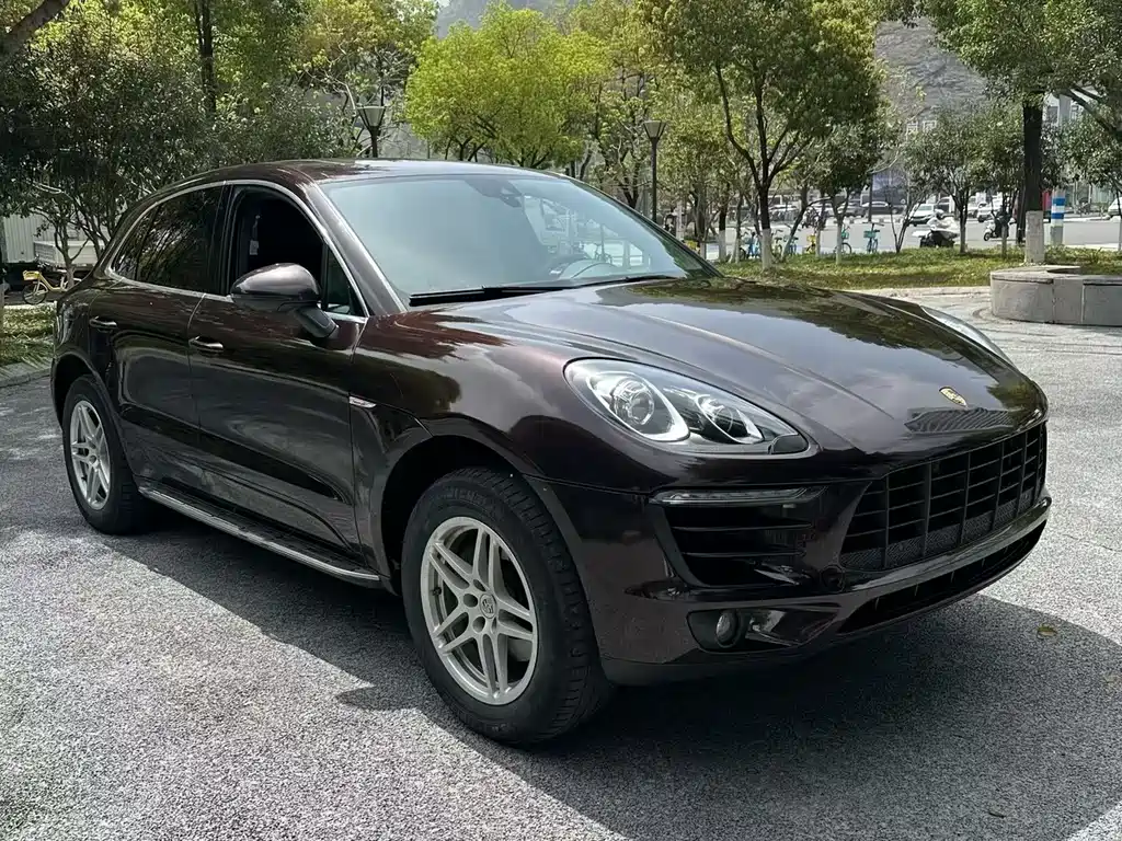 Macan 2017 Macan 2.0T купить на сайте DeffCars