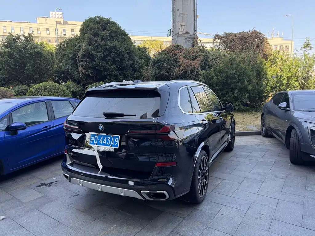 BMW X5 2023 xDrive 40Li M Sports Package купить на сайте DeffCars