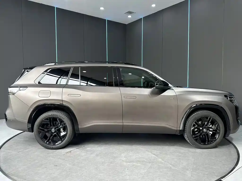 Touron 2025 Touron Pro 450TSI four-wheel drive peak version купить на сайте DeffCars