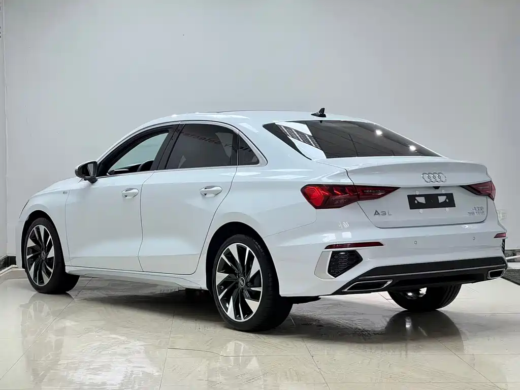 Audi A3 2022 A3L Limousine 35 TFSI Fashionable and Sporty купить на сайте DeffCars
