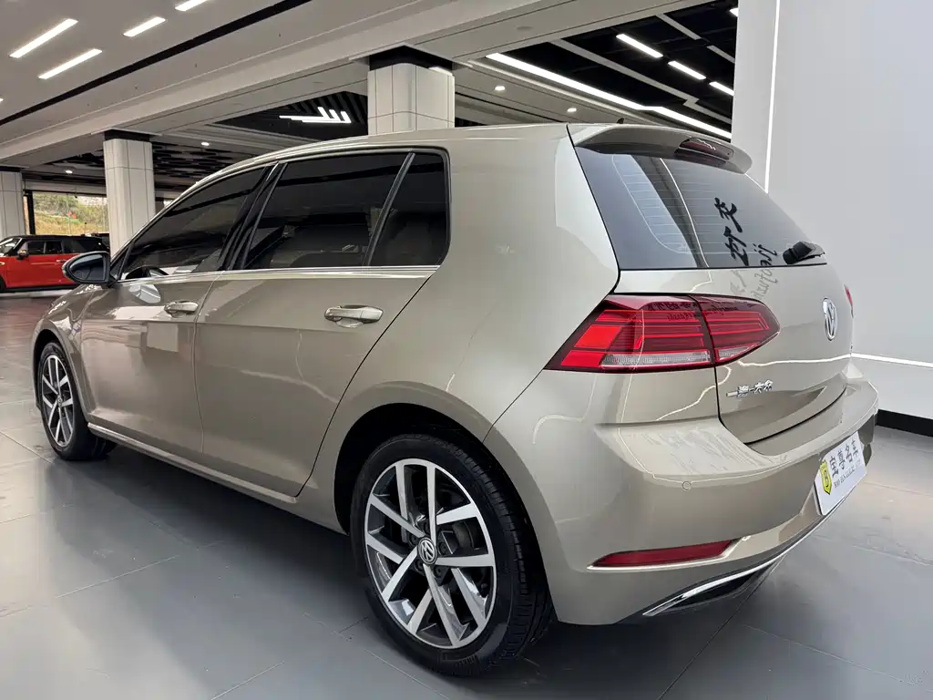 Golf 2020 280TSI DSG comfort model купить на сайте DeffCars