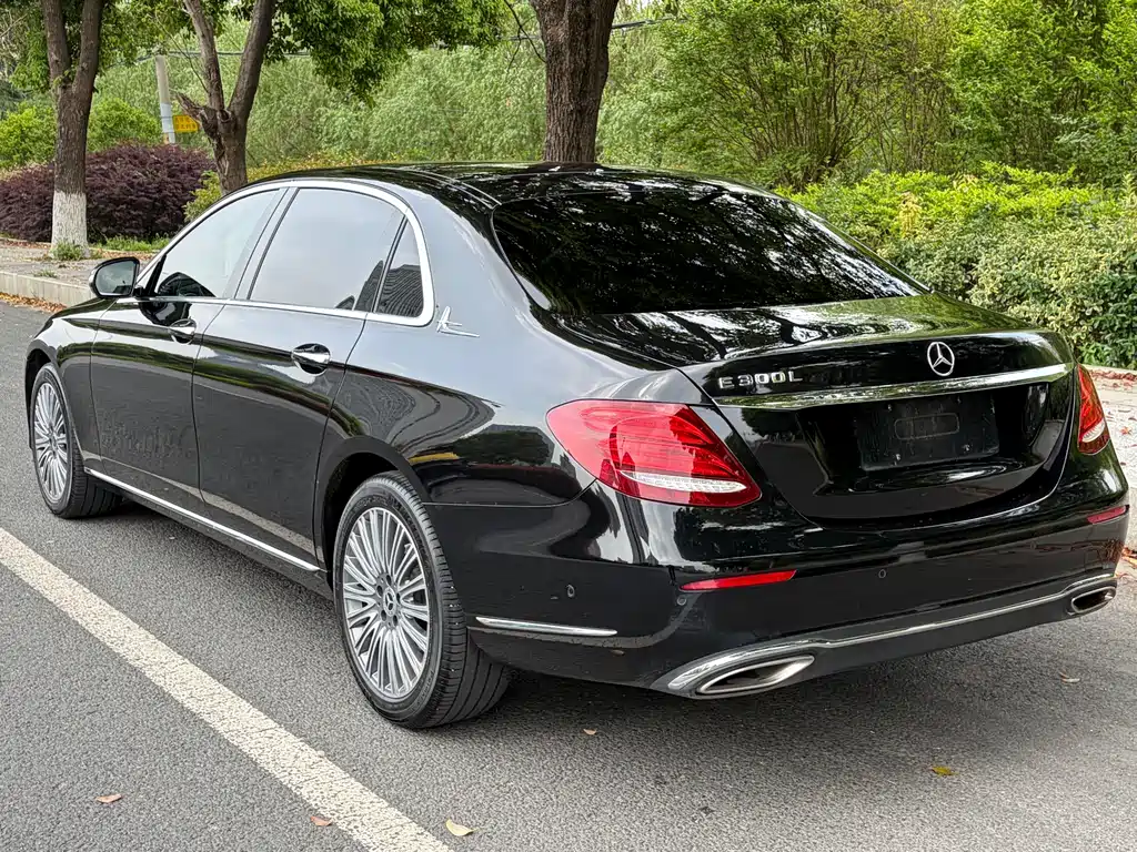 Mercedes-Benz E-Class 2020 E 300 L Fashion купить на сайте DeffCars
