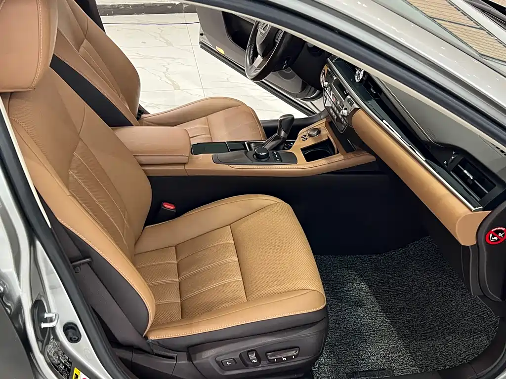 Lexus ES 2015 200 Elite Edition купить на сайте DeffCars