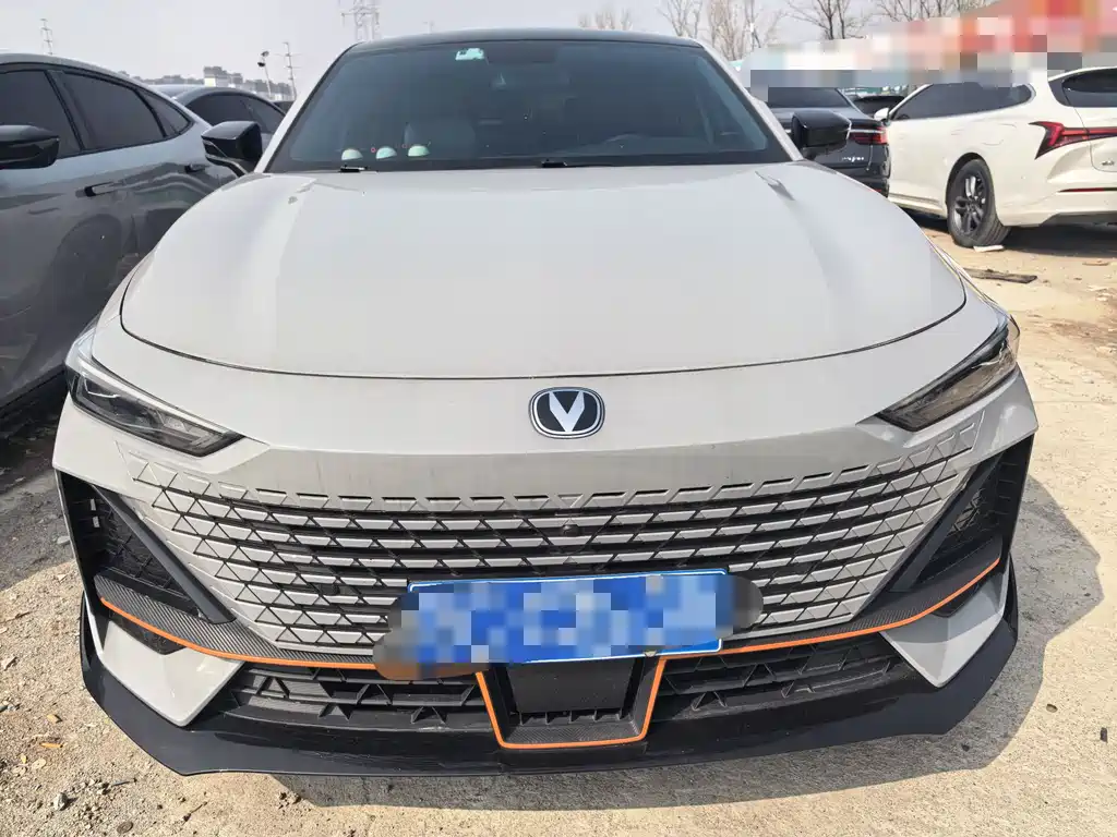 Changan UNI-V 2023 1.5T sports version купить на сайте DeffCars