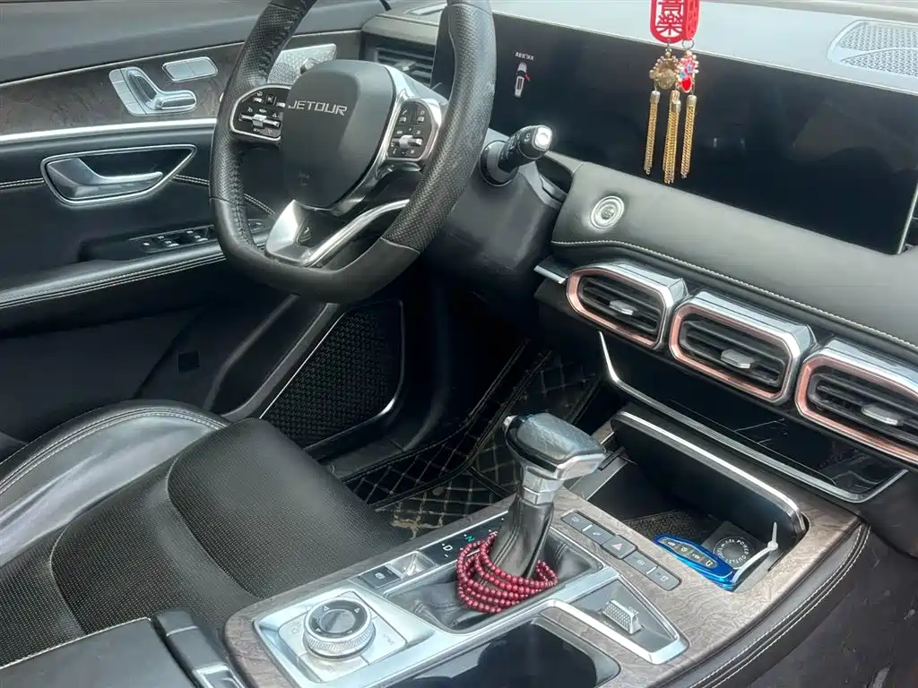 Jietu X70 PLUS 2021 model 1.6T DCT 7 seats купить на сайте DeffCars