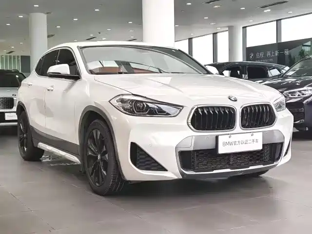 BMW X2 2021 sDrive25i leading M sports package купить на сайте DeffCars