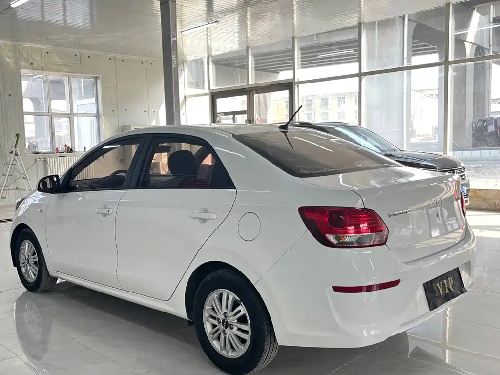 Huanchi 2020 1.4L automatic comfort sunroof version купить на сайте DeffCars