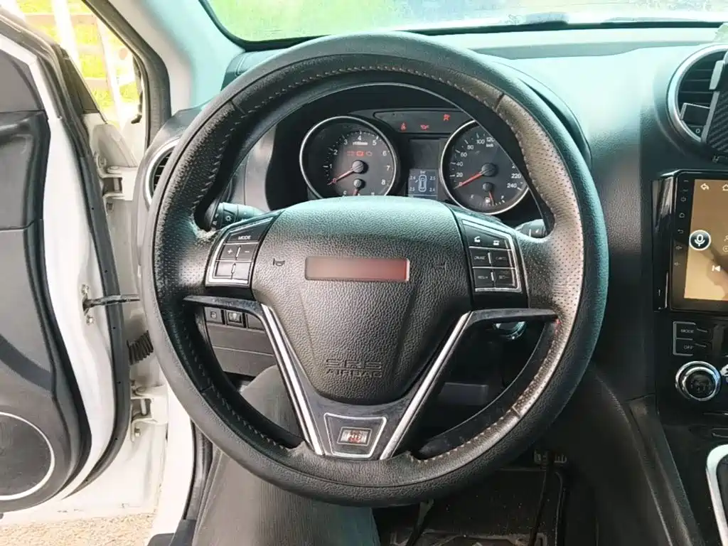 HAVAL H6 2015 upgraded version 1.5T manual two-wheel drive elite type купить на сайте DeffCars