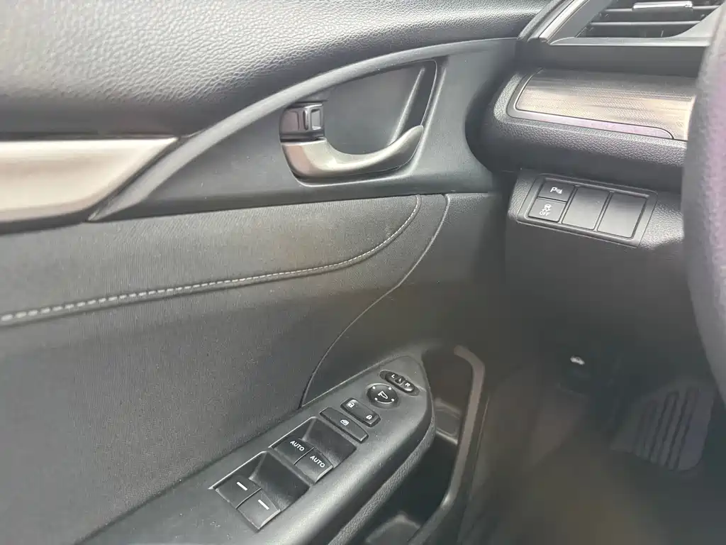 Civic 2021 HATCHBACK 220TURBO CVT cool control купить на сайте DeffCars