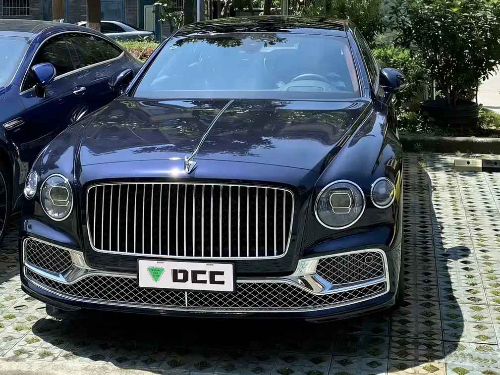 Flying Spur 2021 4.0T V8 Standard Edition купить на сайте DeffCars