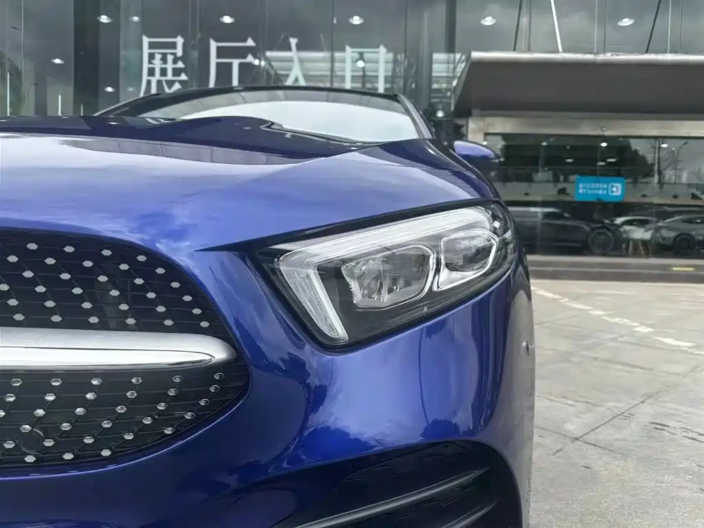 Mercedes-Benz A-Class 2020 Facelift A 200 L Sports Sedan Fashionable купить на сайте DeffCars