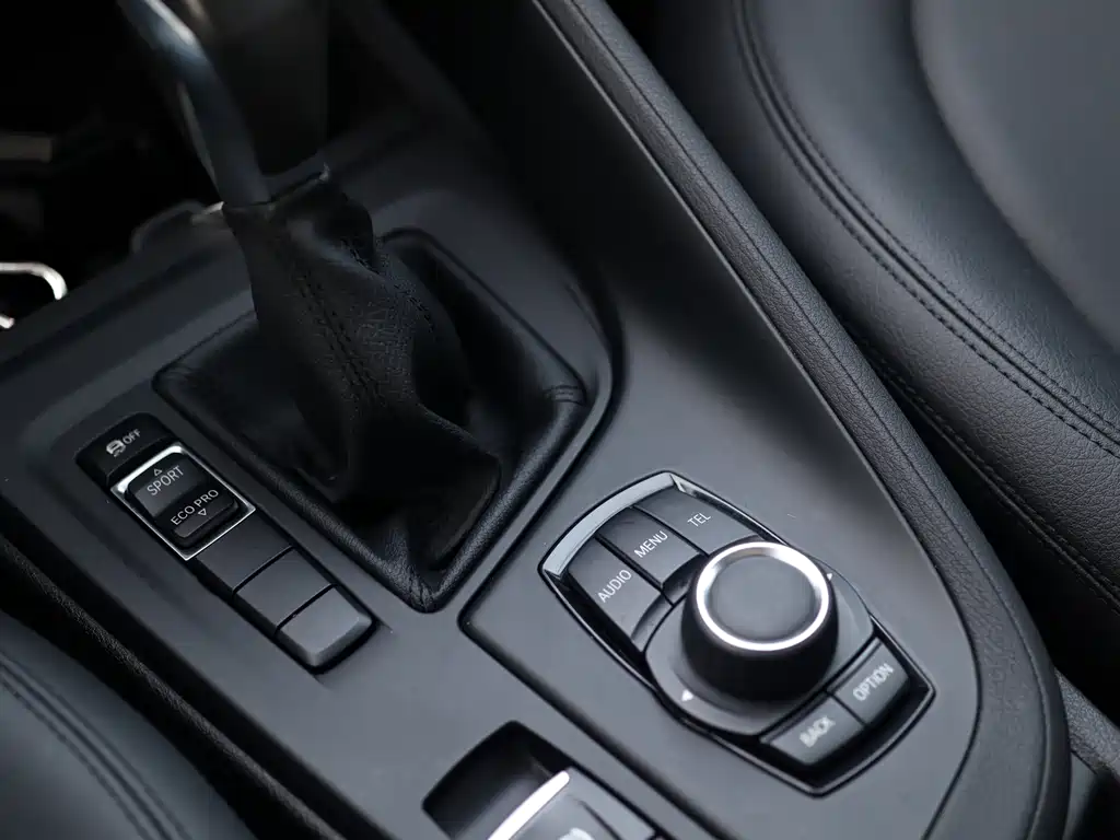 BMW X1 2016 sDrive18Li Fashion Model купить на сайте DeffCars