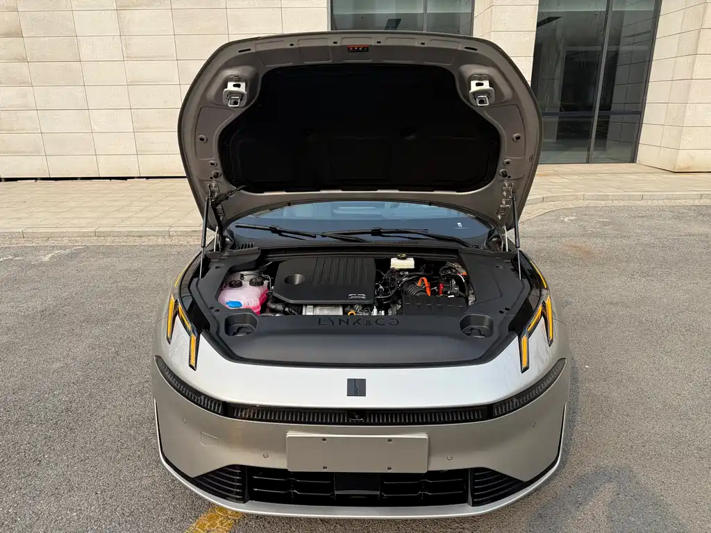 Lynk & Co 07 EM-P 2024 EM-P 126 long battery life Halo купить на сайте DeffCars