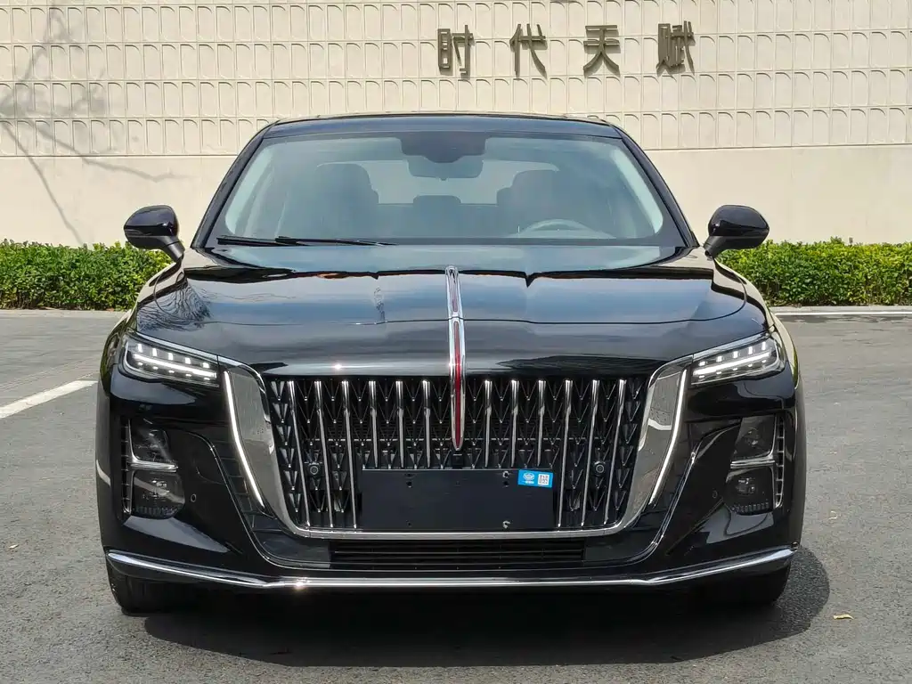 Hongqi H5 2025 2.0T automatic Qichang version купить на сайте DeffCars