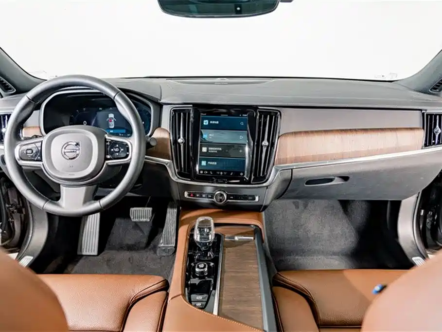 Volvo S90 2023 B5 Zhiyuan Luxury Edition купить на сайте DeffCars