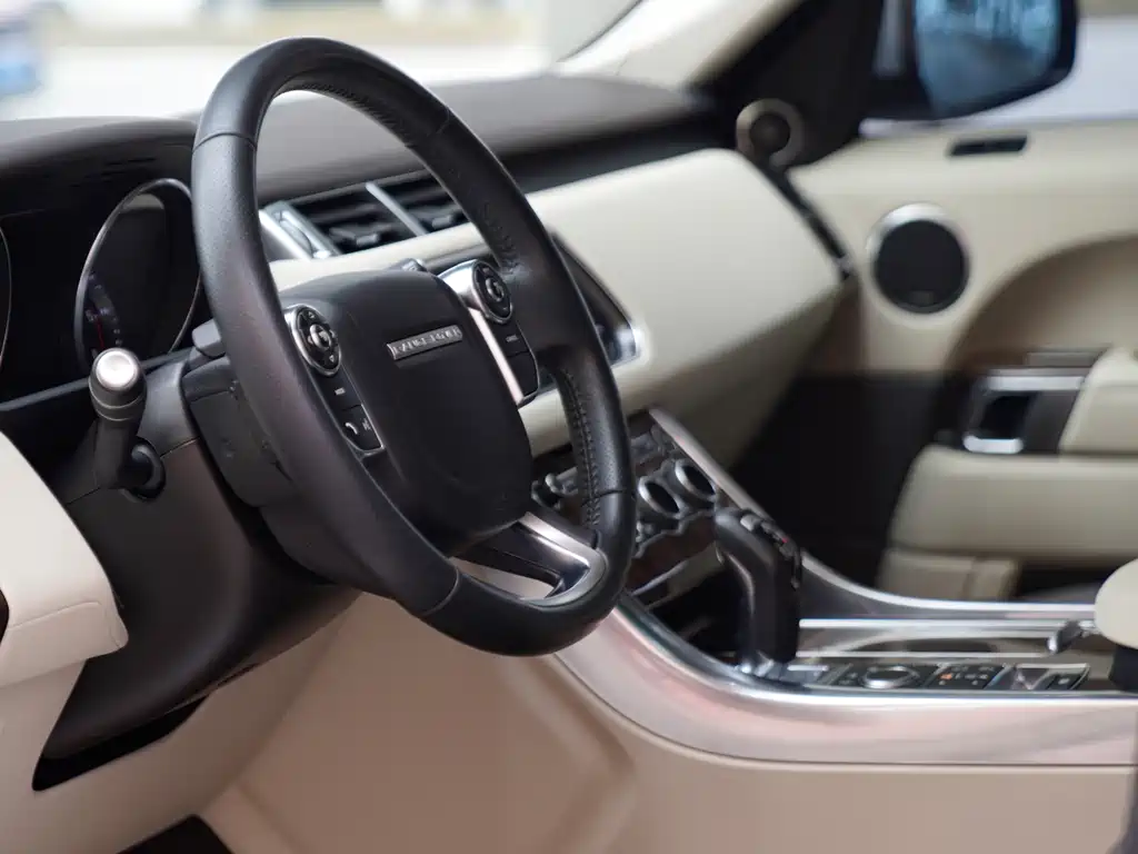 Range Rover Sport 2015 3.0 SDV6 HSE купить на сайте DeffCars