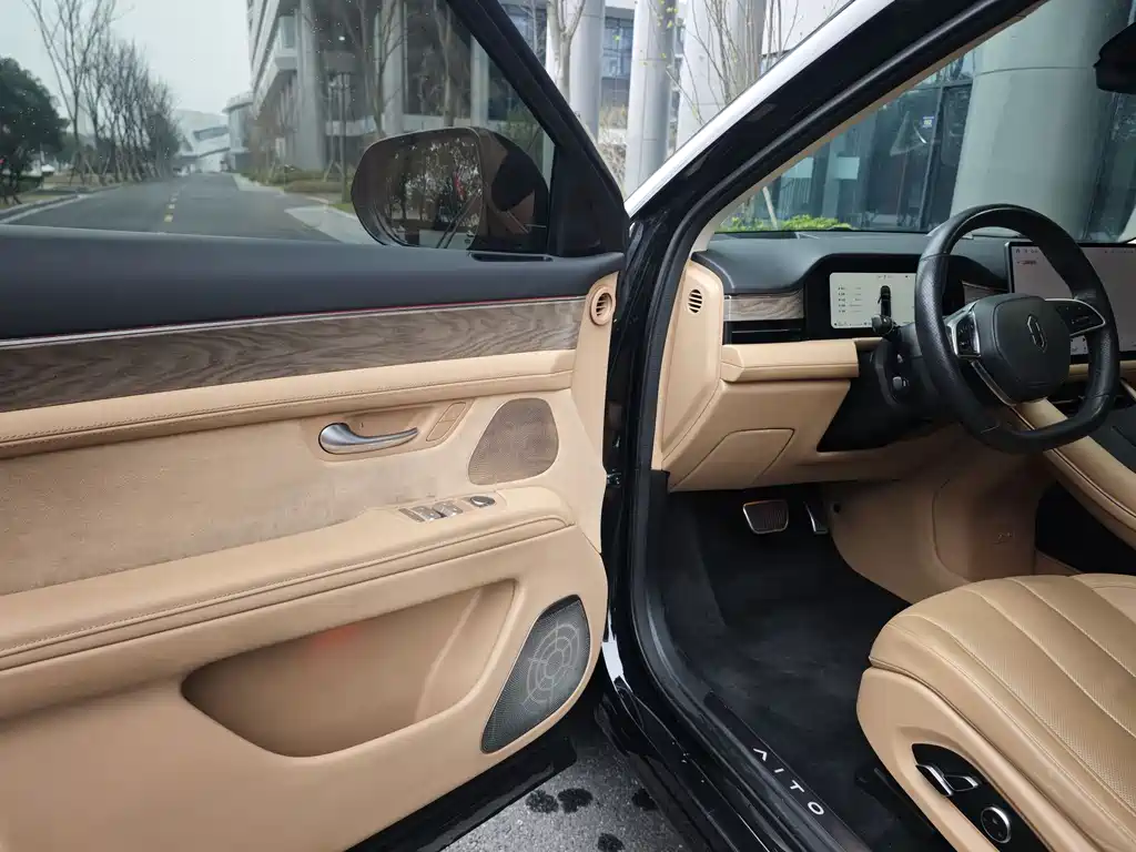 Wenjie M7 2022 1.5T rear-wheel drive comfort version купить на сайте DeffCars