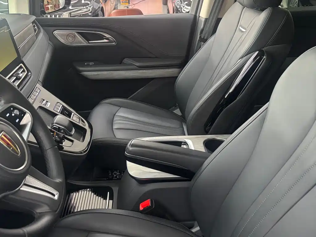 Hongqi HQ9 PHEV 2024 2.0T four-wheel drive business version купить на сайте DeffCars