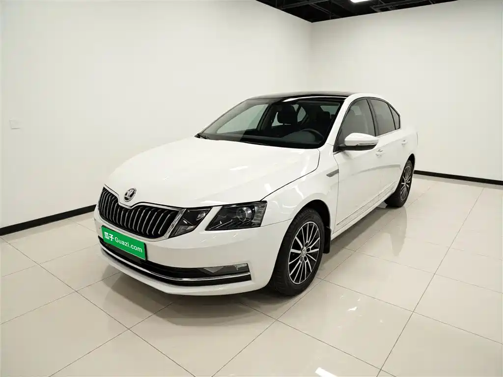 Octavia 2019 TSI230 DSG Smart Deluxe Edition National V купить на сайте DeffCars