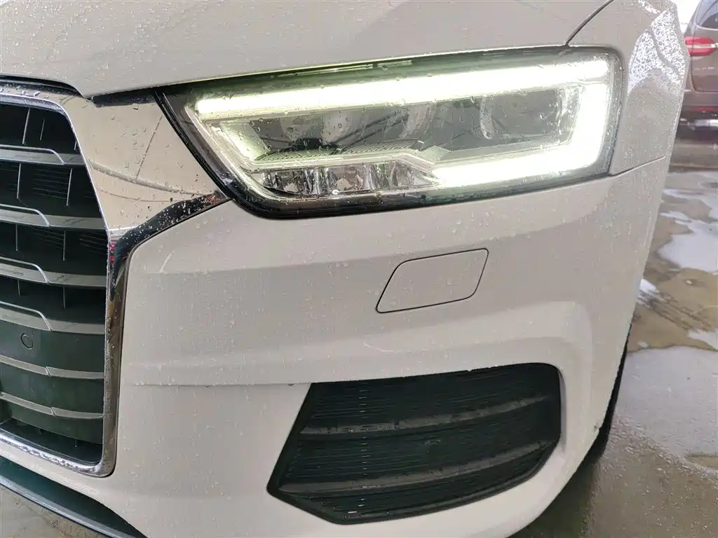 Audi Q3 2018 30th Anniversary Model 30 TFSI Fashion Model купить на сайте DeffCars