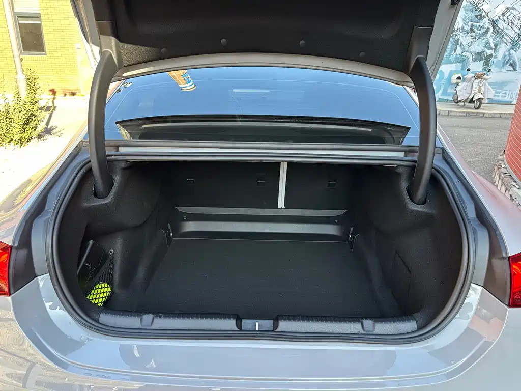 Mercedes-Benz EQE 2022 350 Pioneer Edition купить на сайте DeffCars