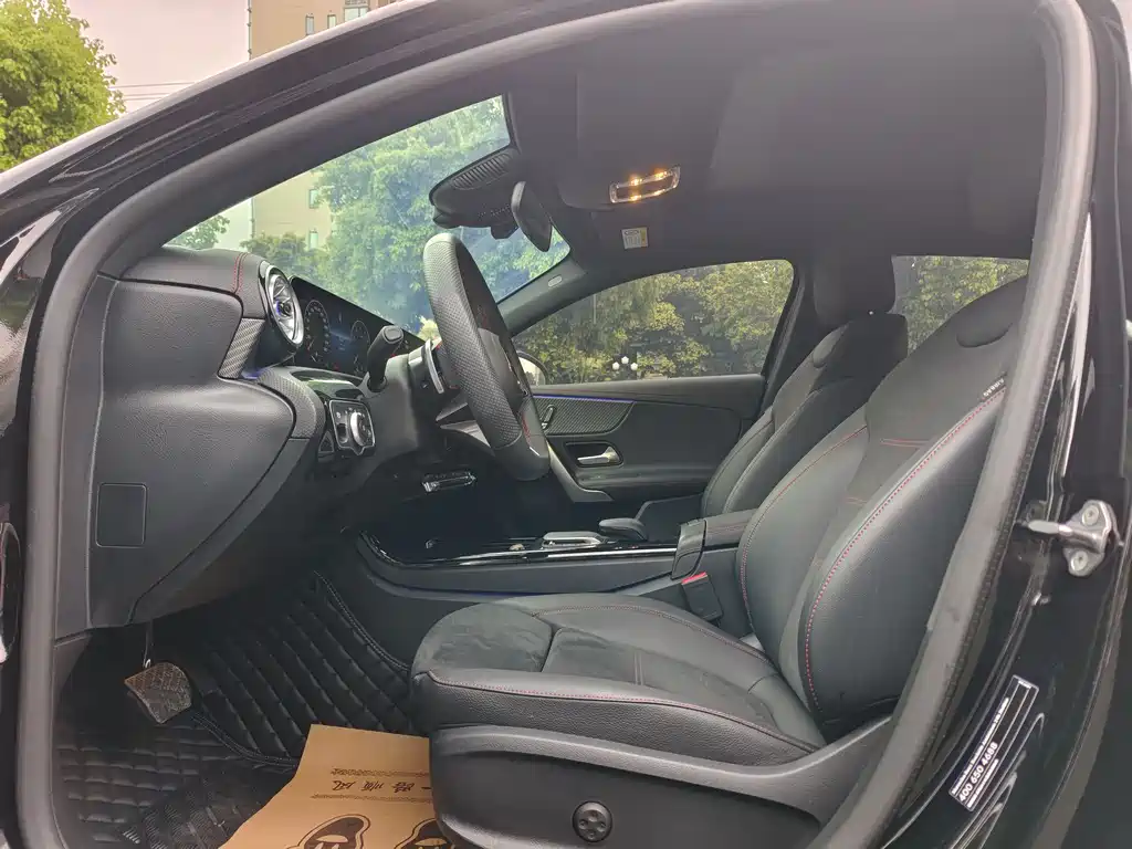 Mercedes-Benz A-Class 2024 A 200 L Fashion купить на сайте DeffCars