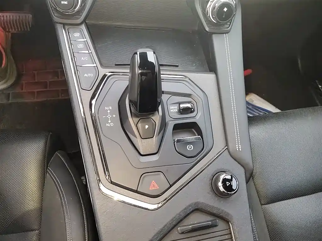 Lynk & Co 01 2023 1.5TD EM-F PM купить на сайте DeffCars