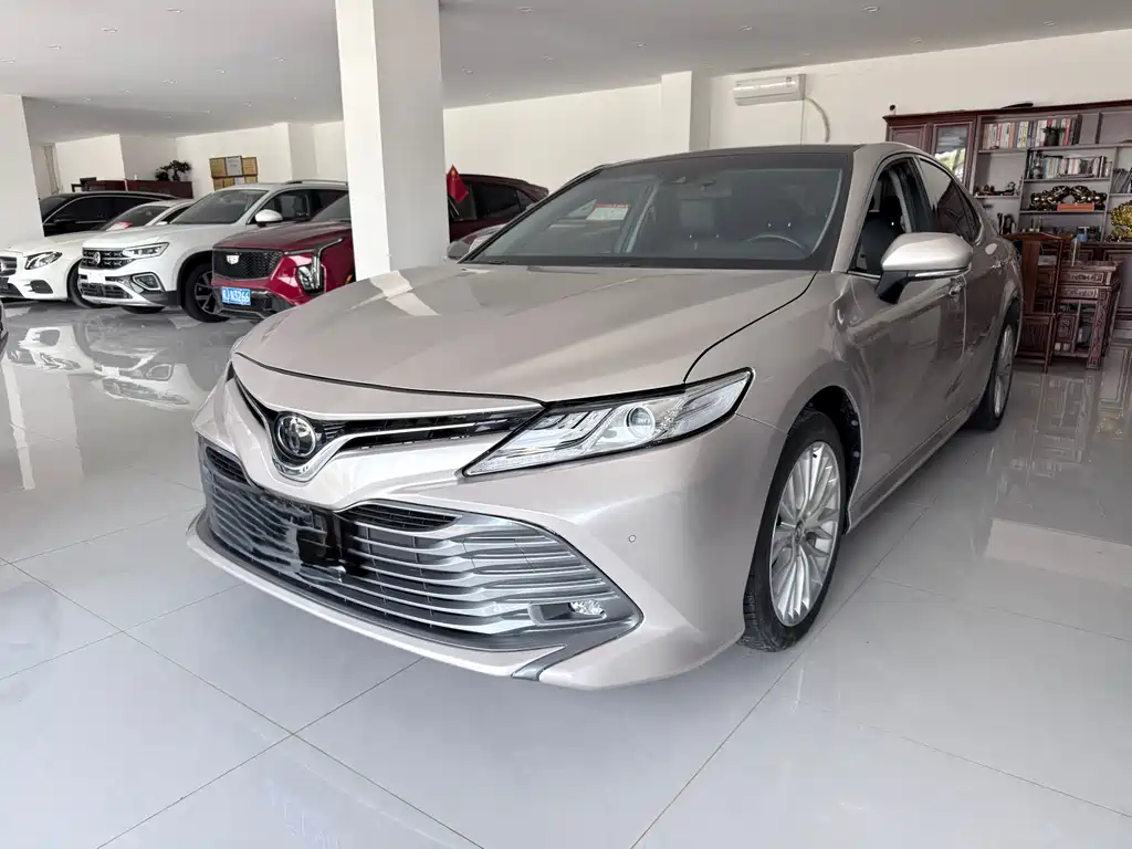 Camry 2019 facelift 2.5G Deluxe Edition купить на сайте DeffCars