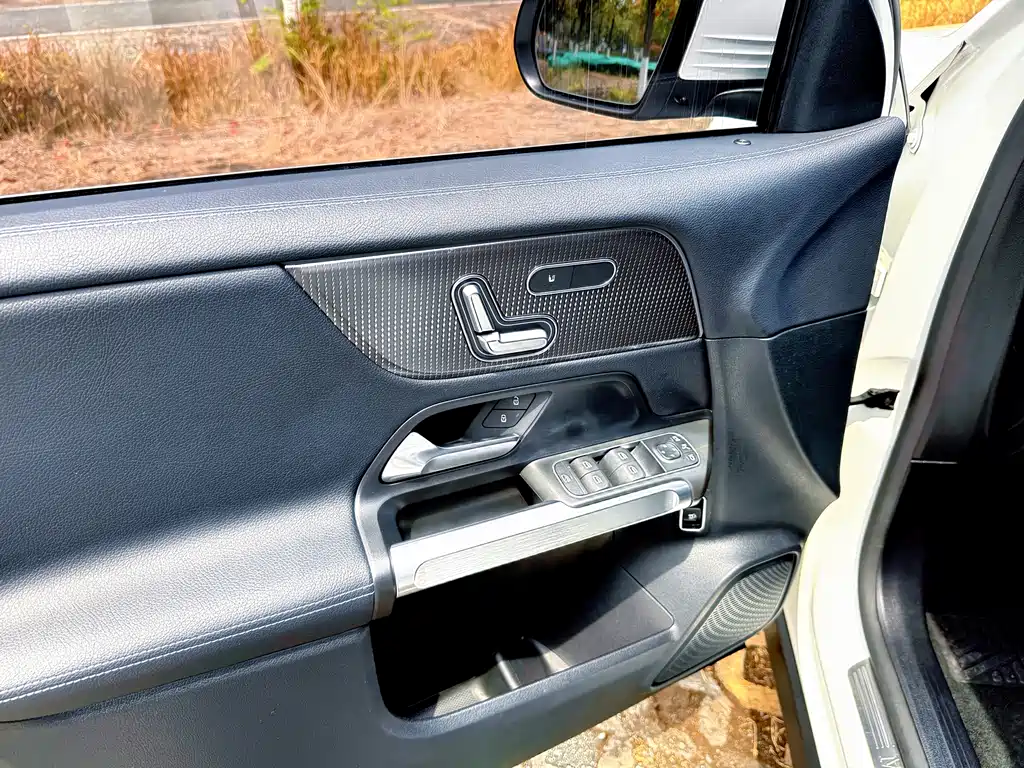 Mercedes-Benz GLB 2021 GLB 200 Dynamic купить на сайте DeffCars