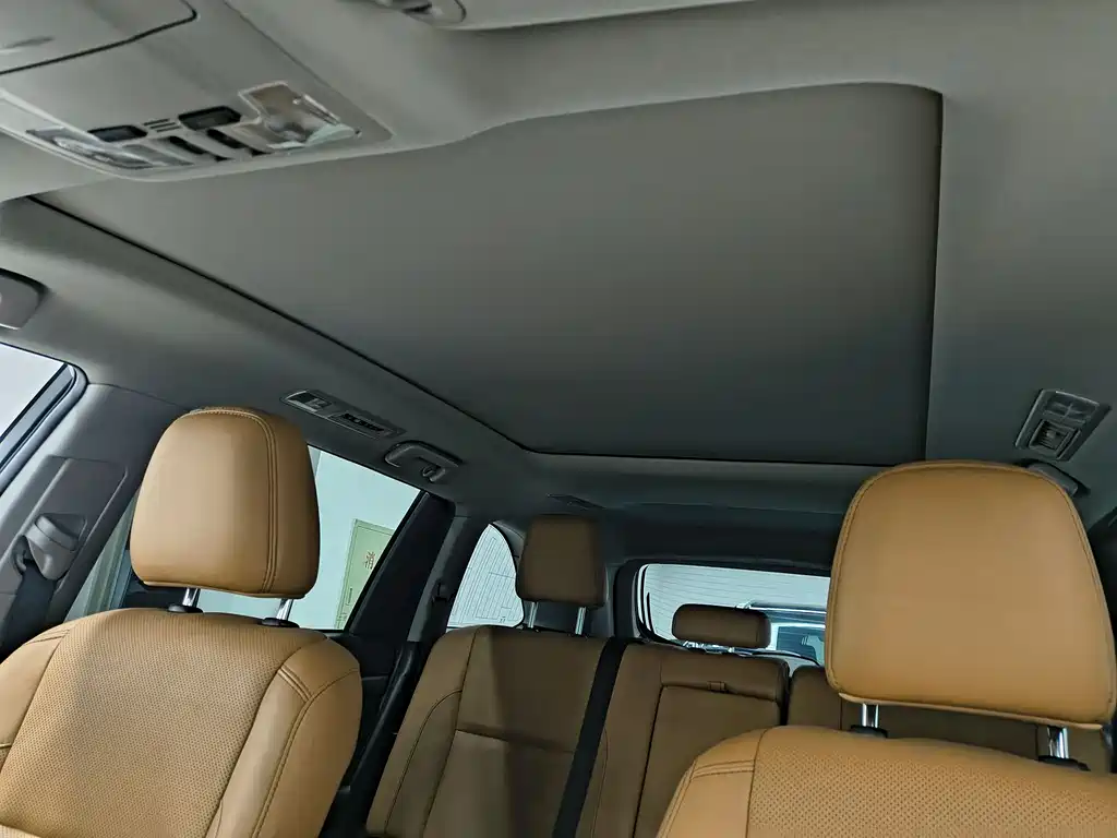 Highlander 2018 2.0T four-wheel drive knight version, 7 seats, National VI купить на сайте DeffCars