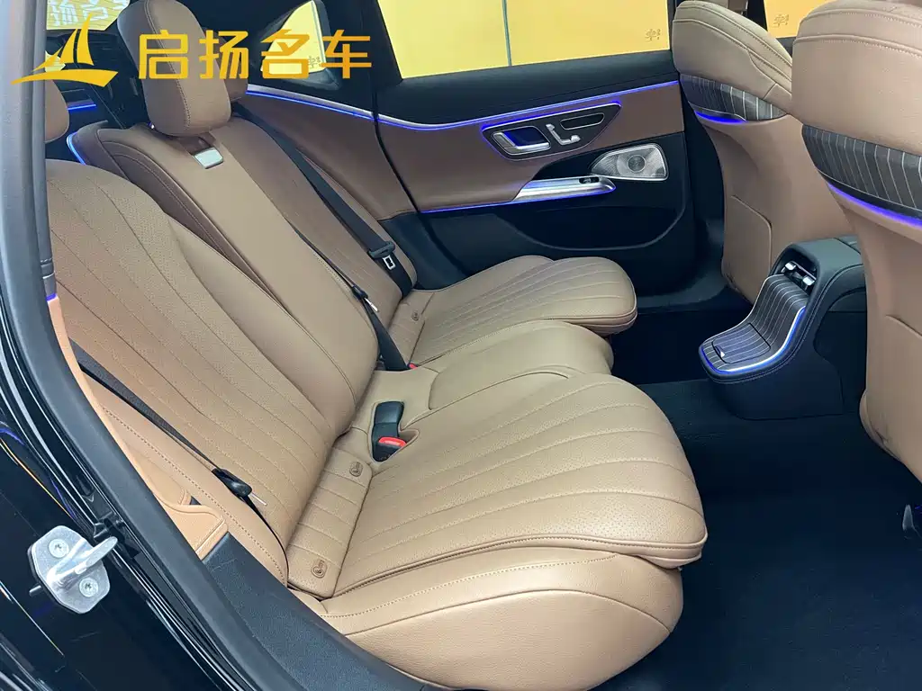 Mercedes-Benz E-Class 2025 E 300 L Luxury Model купить на сайте DeffCars