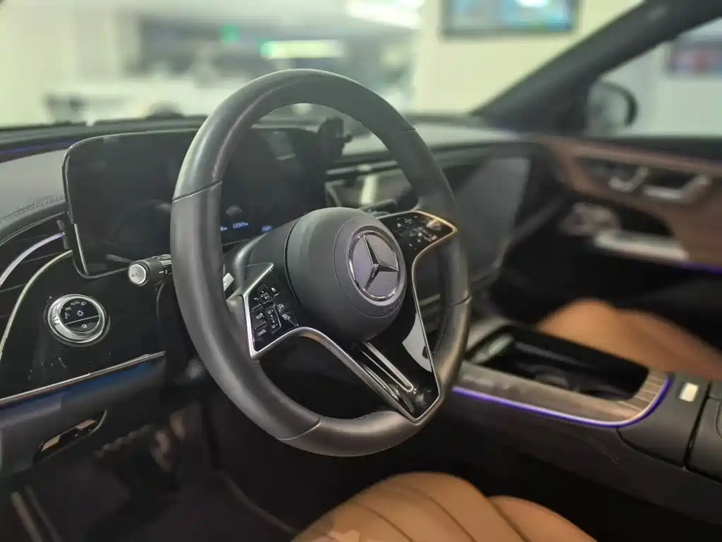 Mercedes-Benz E-Class 2024 E 300 L Luxury Model купить на сайте DeffCars