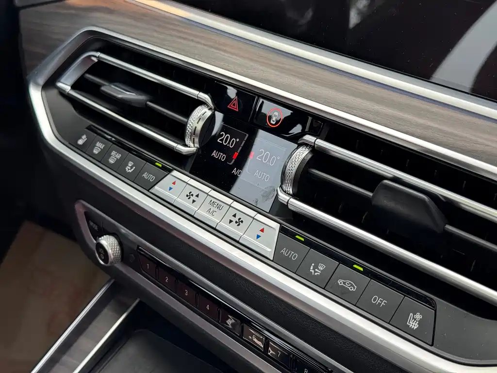 BMW X5 2022 facelift xDrive 40Li M sports package купить на сайте DeffCars