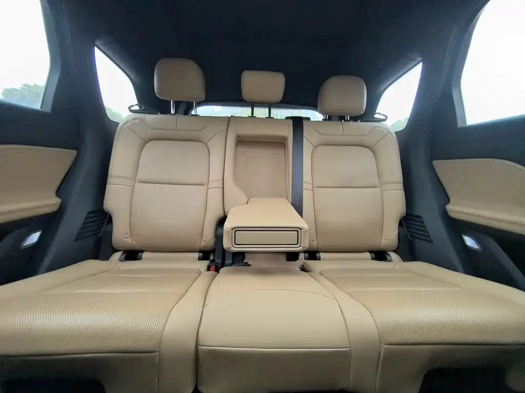 Adventurer 2022 2.0T Two-wheel drive Premium Edition купить на сайте DeffCars