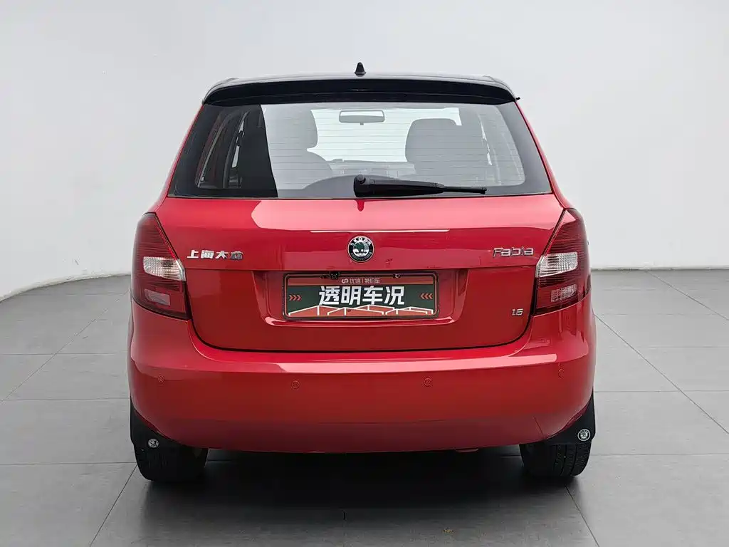 Fabia 2011 1.6L manual cool black version купить на сайте DeffCars