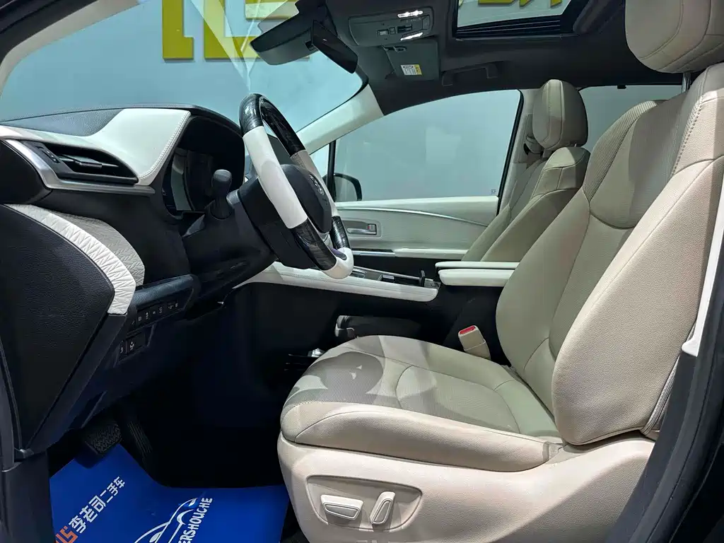 Grevia 2022 2.5L Hybrid Premium Edition купить на сайте DeffCars