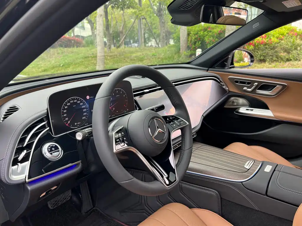 Mercedes-Benz E-Class 2024 E 300 L Luxury Model купить на сайте DeffCars