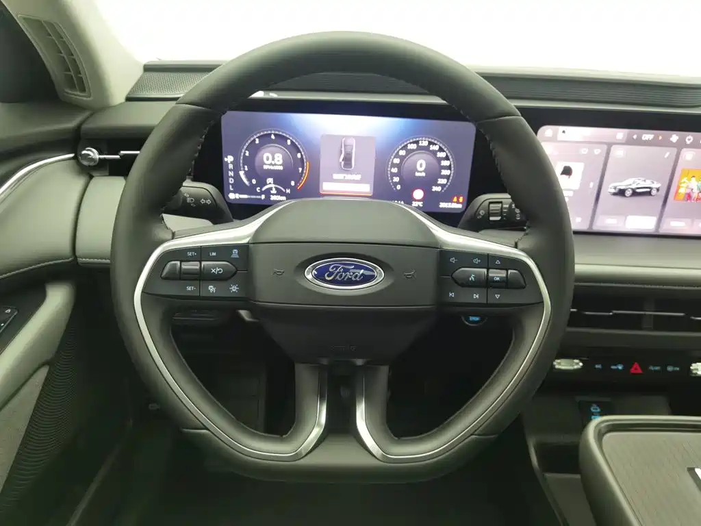 Mondeo 2026 2.0T EcoBoost Luxury купить на сайте DeffCars