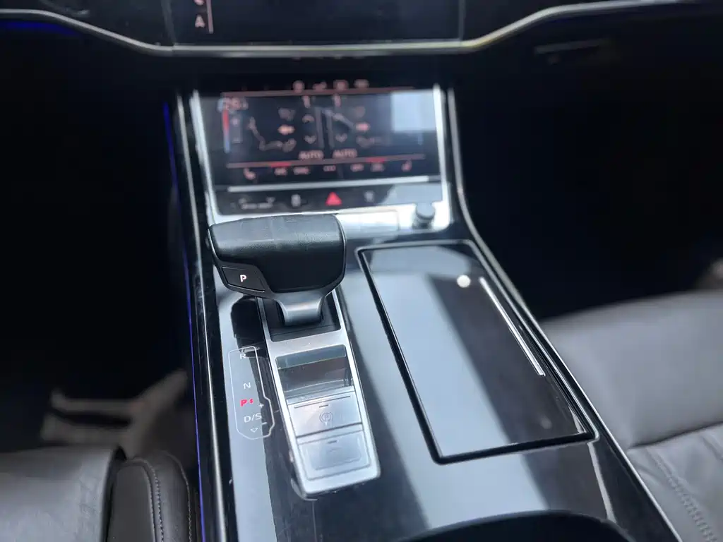 Audi A8 2019 Plus A8L 50 TFSI quattro comfort type купить на сайте DeffCars