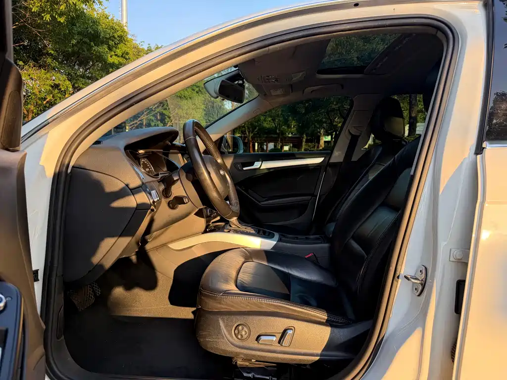 Audi A4L 2015 45 TFSI quattro personalized sports model купить на сайте DeffCars