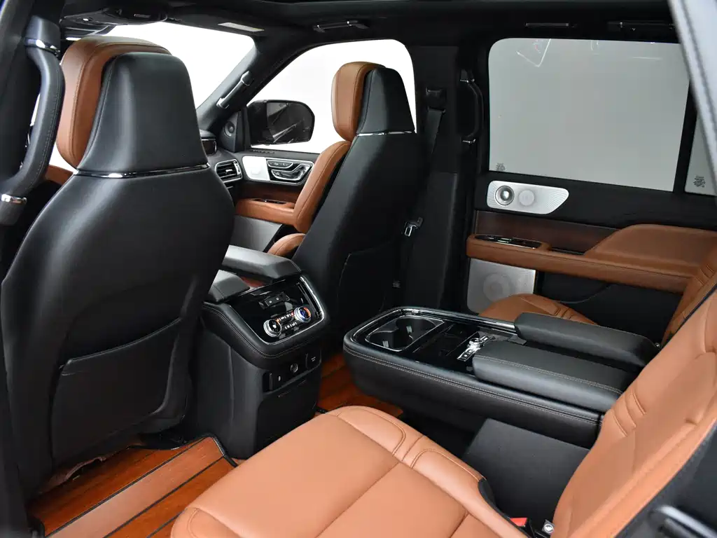 Navigator 2020 3.5T Honor Edition купить на сайте DeffCars