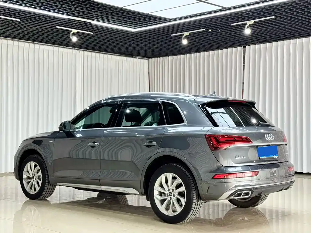 Audi Q5L 2021 40 TFSI luxury and dynamic model купить на сайте DeffCars