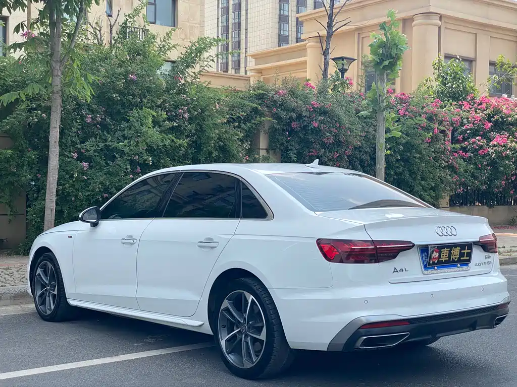 Audi A4L 2020 40 TFSI Fashionable and Dynamic купить на сайте DeffCars