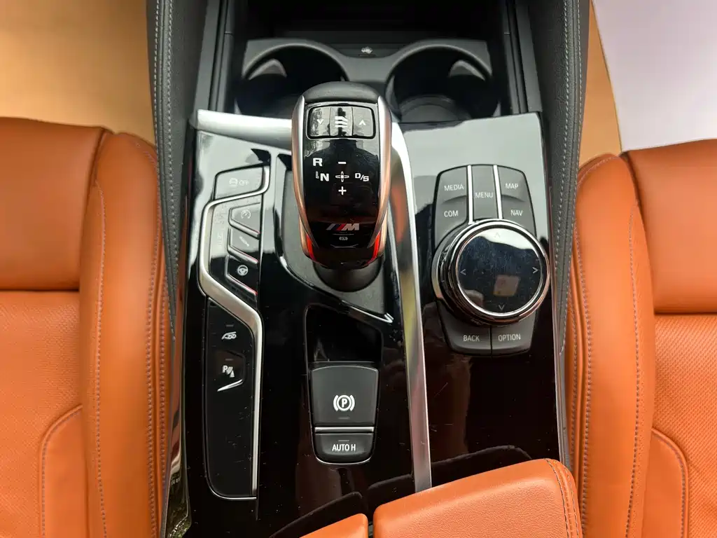 BMW M5 2018 M5 купить на сайте DeffCars