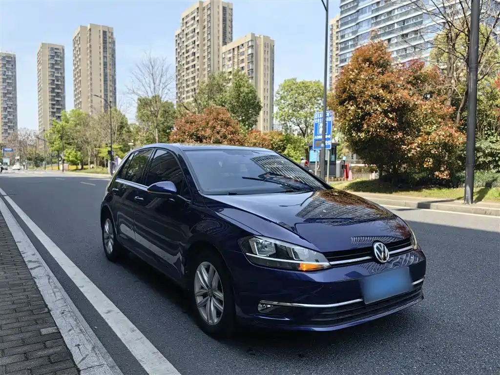 Golf 2018 1.6L automatic comfort type купить на сайте DeffCars
