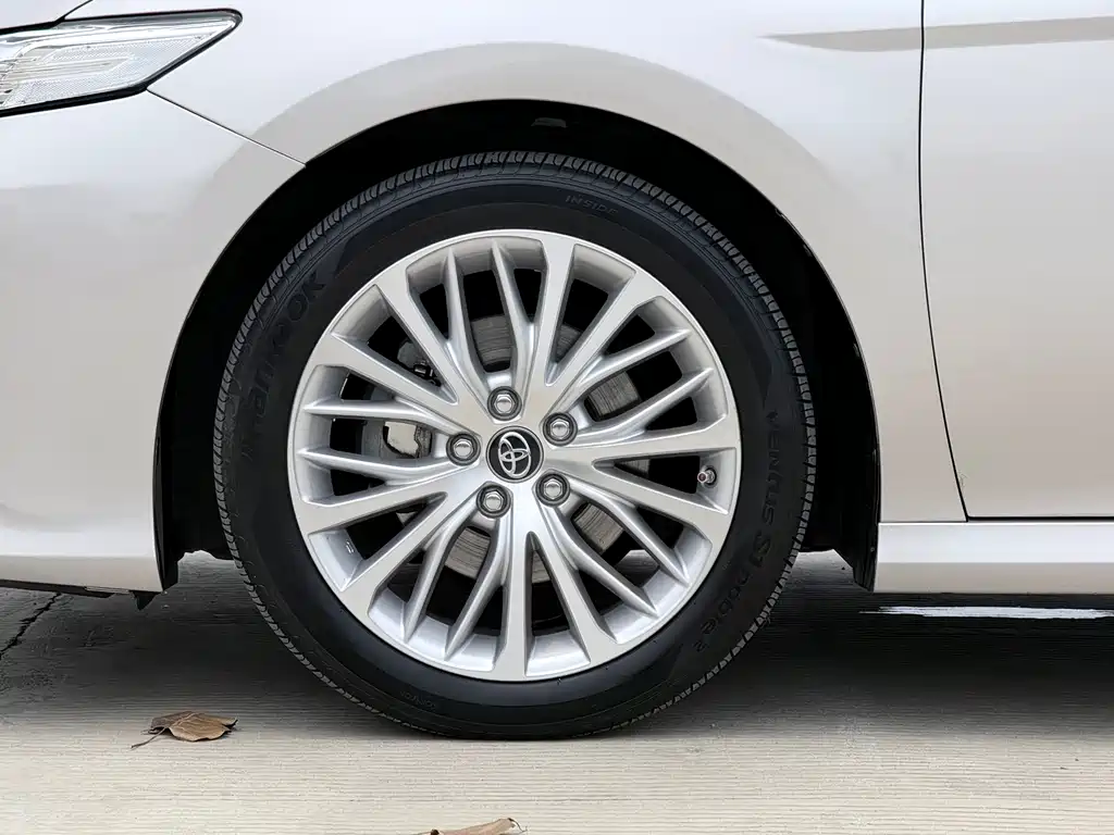 Camry 2019 facelift 2.5G Deluxe Edition купить на сайте DeffCars