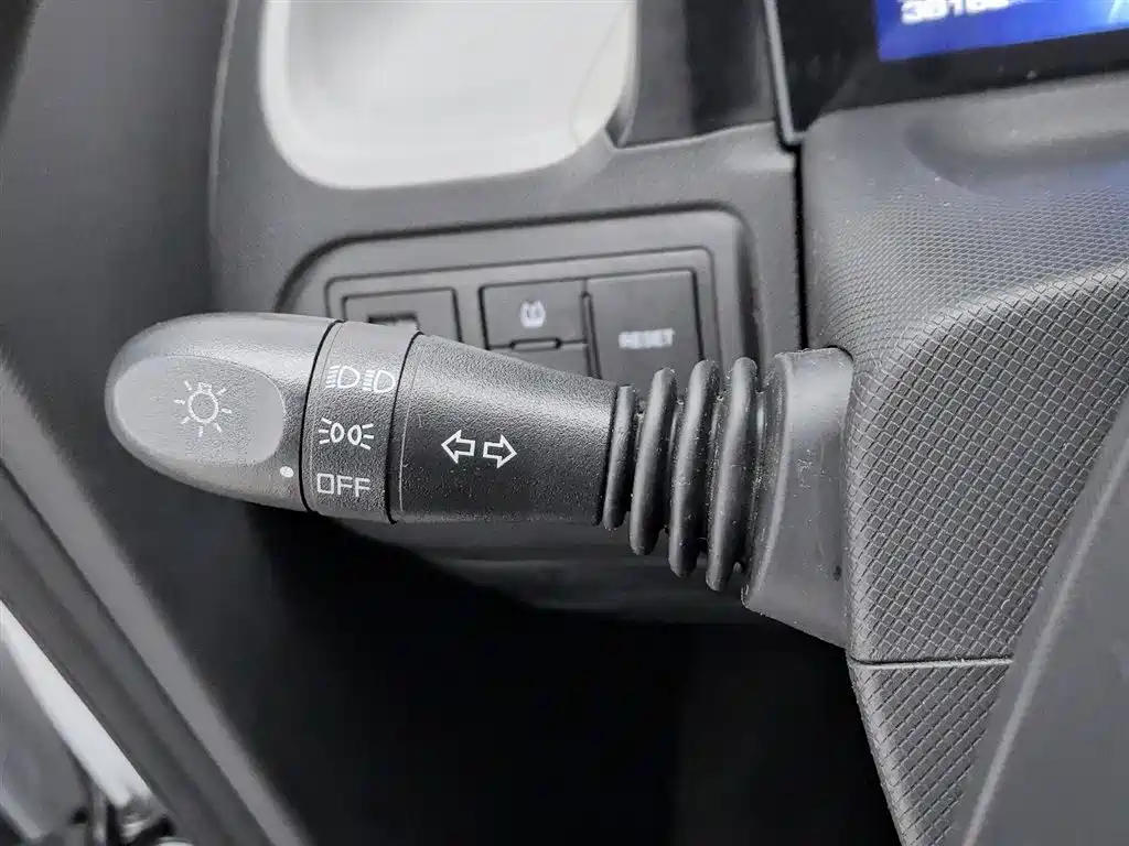 Hongguang MINIEV 2020 Free Model Lithium Iron Phosphate купить на сайте DeffCars