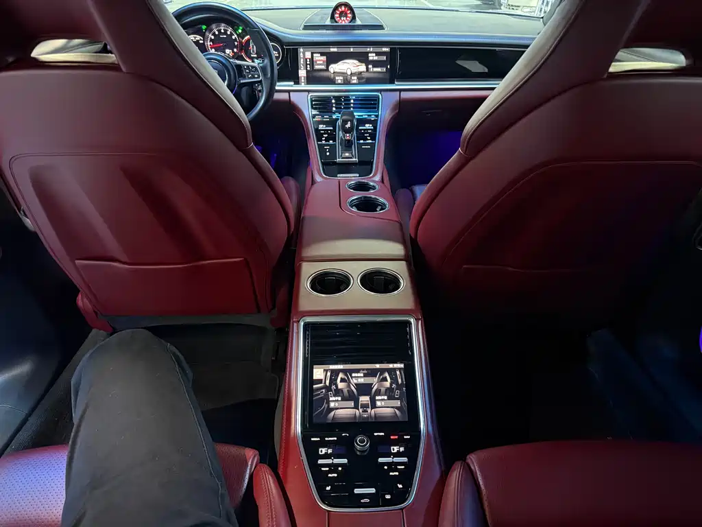 Panamera 2019 Panamera Executive Extended Edition 2.9T купить на сайте DeffCars