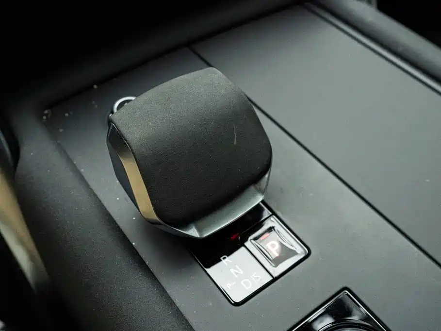 Discover the 2023 facelift 360PS R-Dynamic S купить на сайте DeffCars